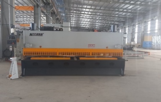 Lắp đặt, Hướng dẫn sử dụng và bàn giao Máy cắt tôn thủy lực NC dùng cho tấm tôn sóng cho khách hàng!